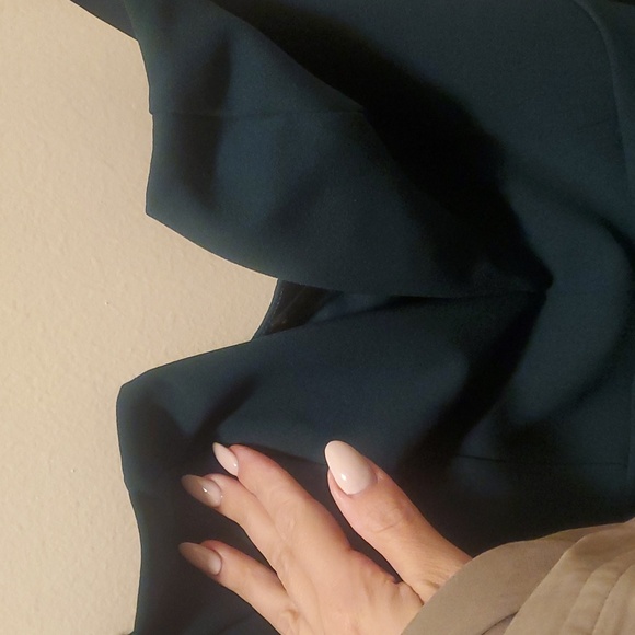 Sleeveless, sweetheart cut, mini dress - Picture 3 of 4